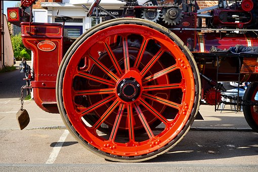 traction-engine-2258745__340.jpg